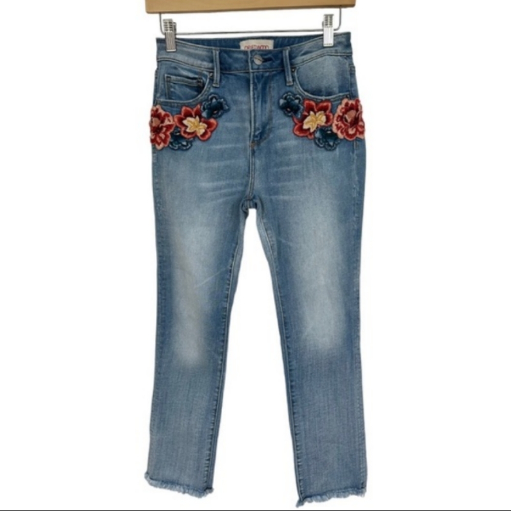 Driftwood Colette High Rise Fray Hem Jean Straight Crop Floral Applique  Size 25 - Picture 13 of 13